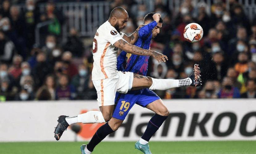 欧冠生死夜！加拉塔萨雷主场复仇圣吉联合，奥斯梅恩缺阵成最大变数